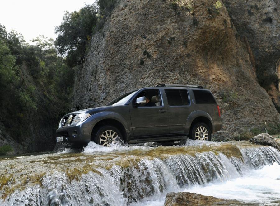  Nissan Pathfinder 2010 года  (фото 11 из 81)